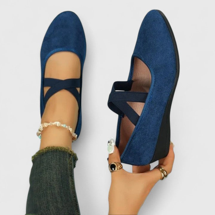 Women’s Orthopedic Shoes | Cross Strap