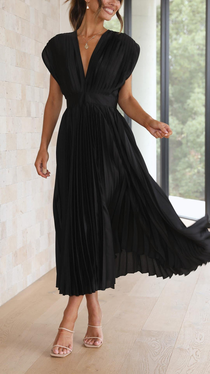 Women's Elegant Pleated Maxi Dress | V-Neck
