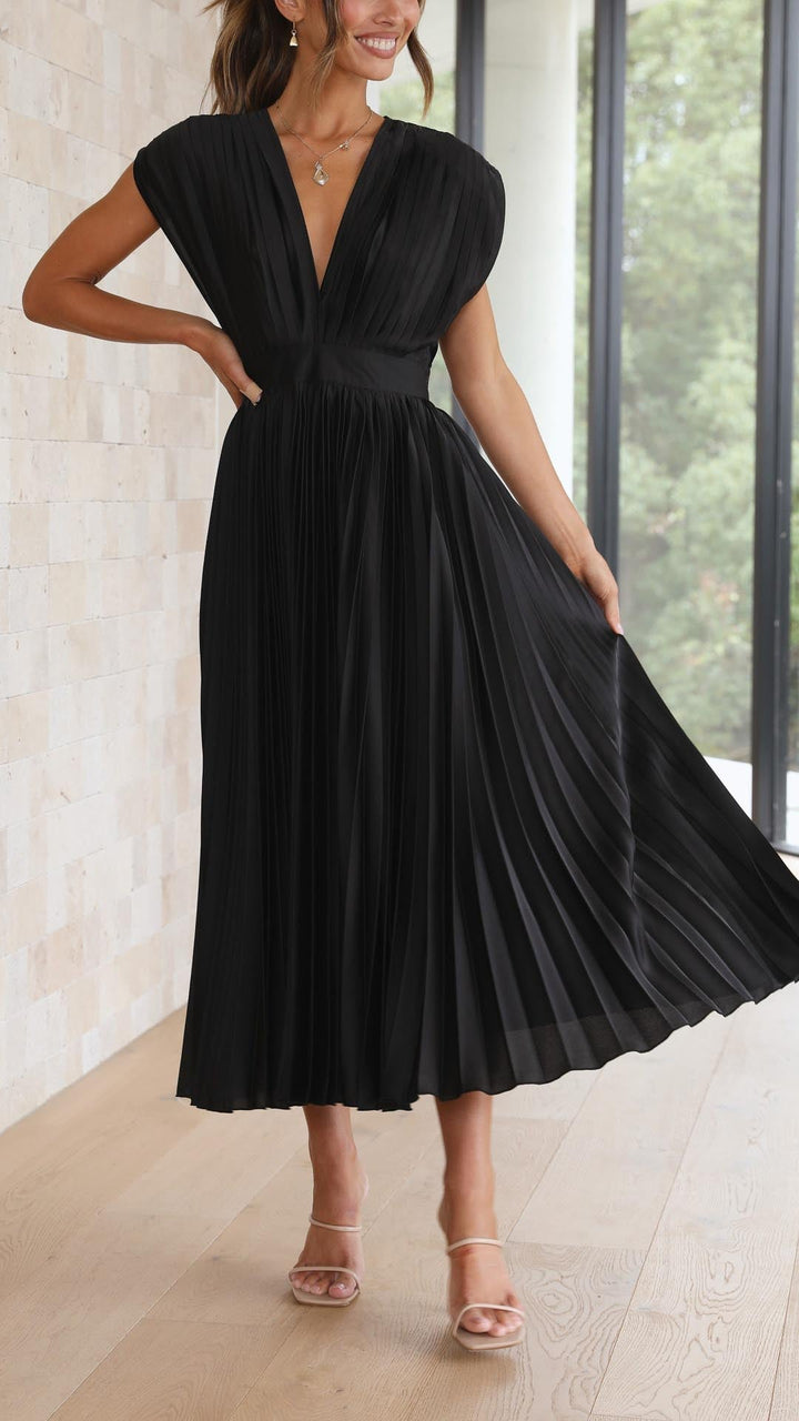 Women's Elegant Pleated Maxi Dress | V-Neck