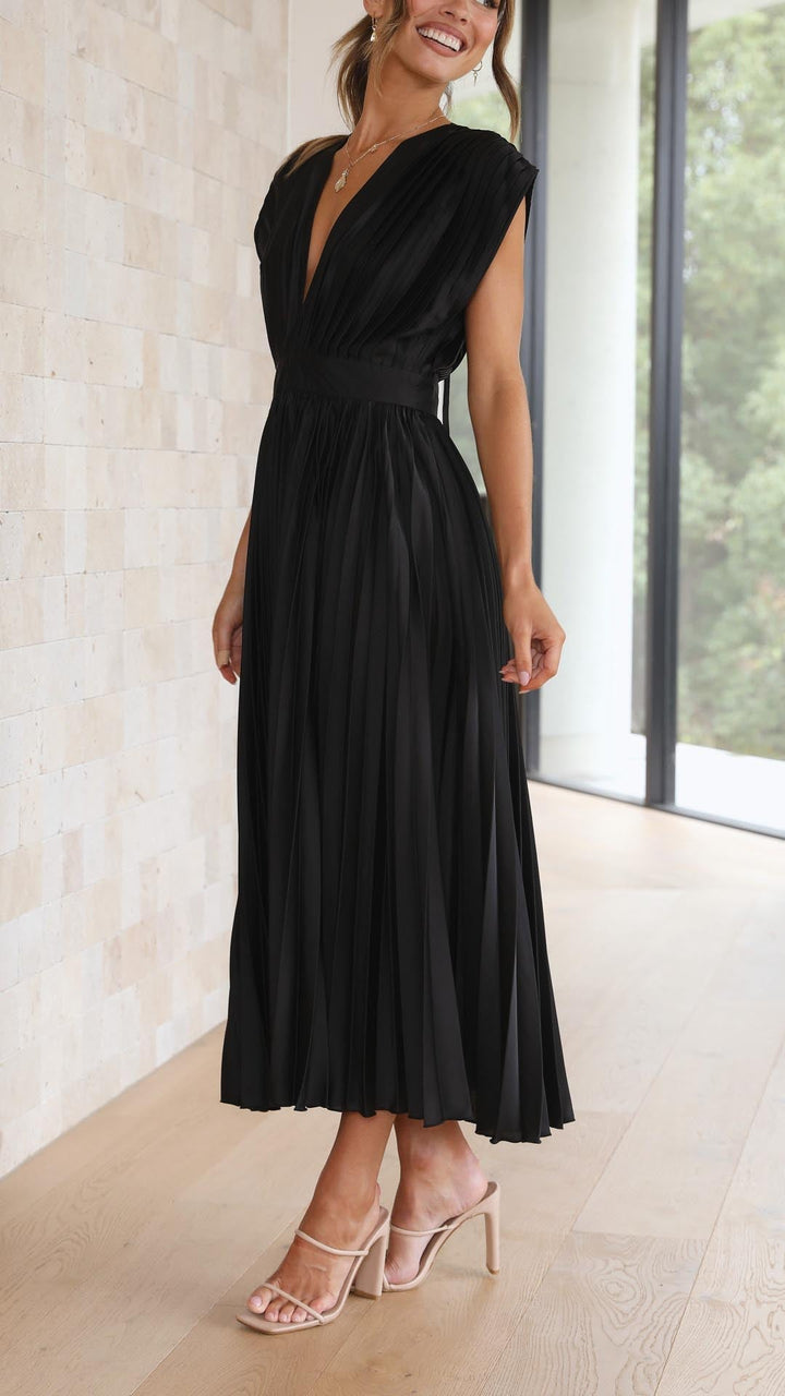 Women's Elegant Pleated Maxi Dress | V-Neck