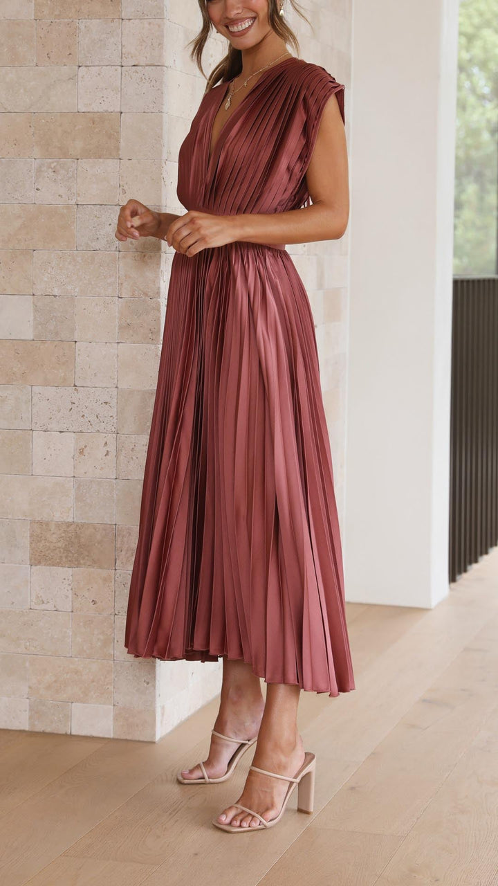Women's Elegant Pleated Maxi Dress | V-Neck