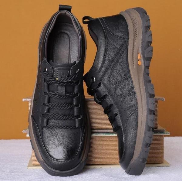 Men's Classic Orthopedic Shoes | Supportive Everyday Style Close Up
