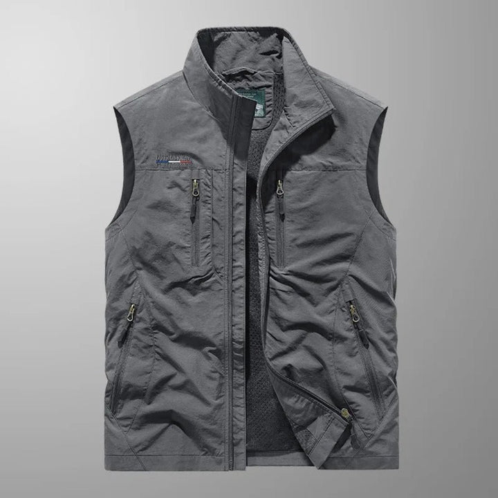 Men's Multi Pocket Utility Vest | Zip Up Outdoor Gilet Close Up