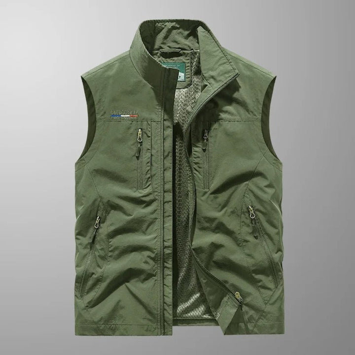 Men's Multi Pocket Utility Vest | Zip Up Outdoor Gilet Detail