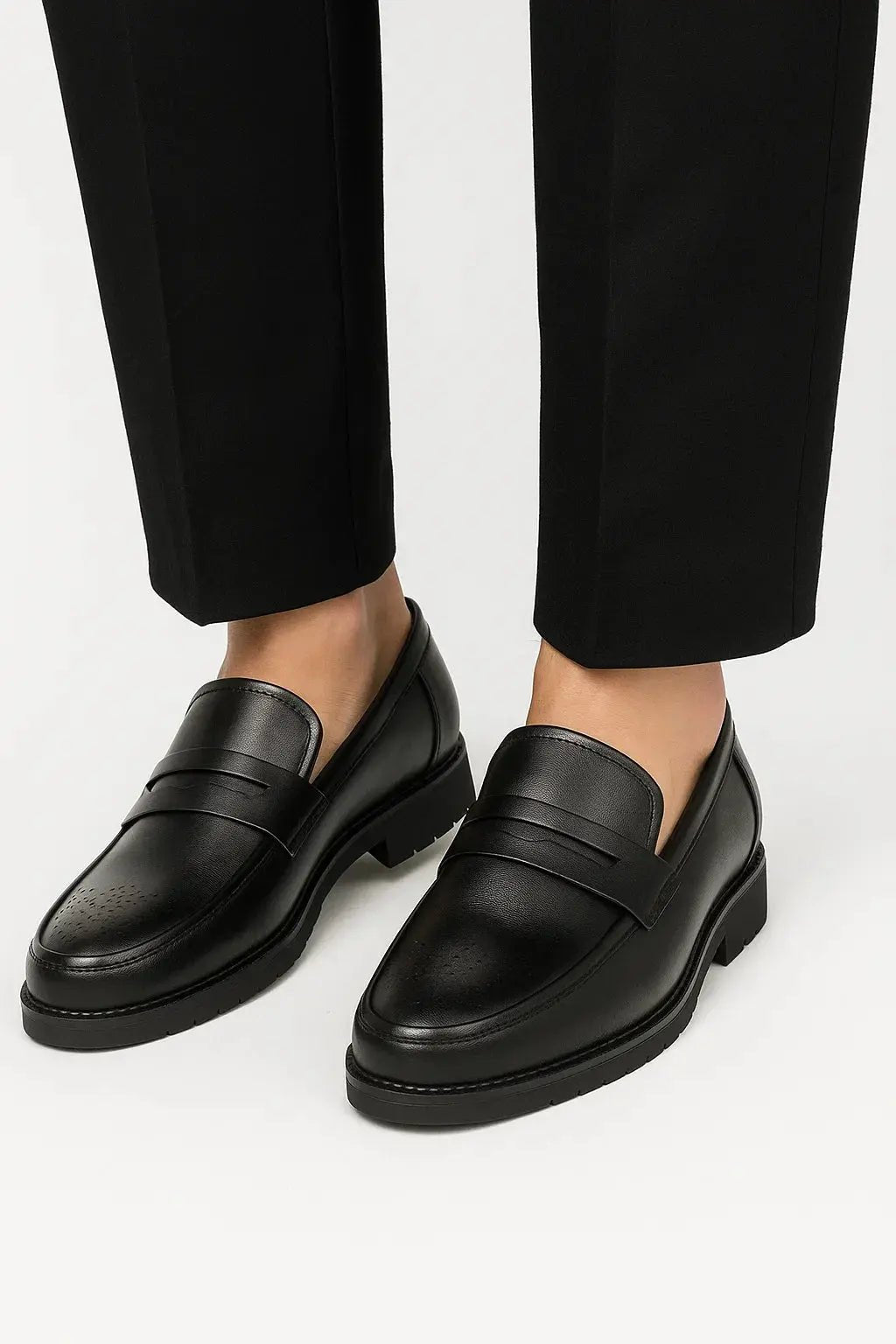 Men's Oxford Dress Shoes | Breathable Round Toe Lug Sole Detail