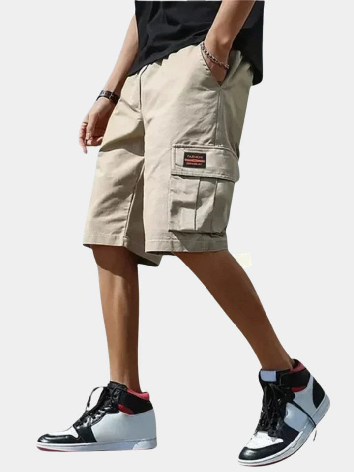 Men's Relaxed Cargo Shorts with Oversized Pockets Hero