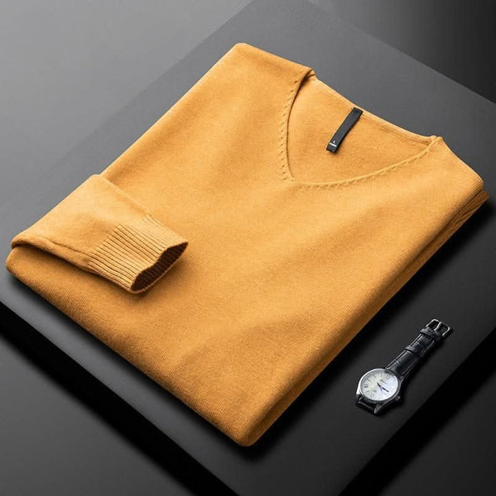 Men's V-Neck Cashmere Jumper | Fine Knit Relaxed Fit Front