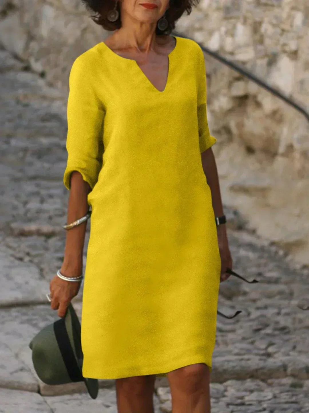 Women's Elegant V-Neck 3/4 Sleeve Dress