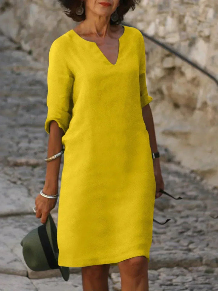 Women's Elegant V-Neck 3/4 Sleeve Dress