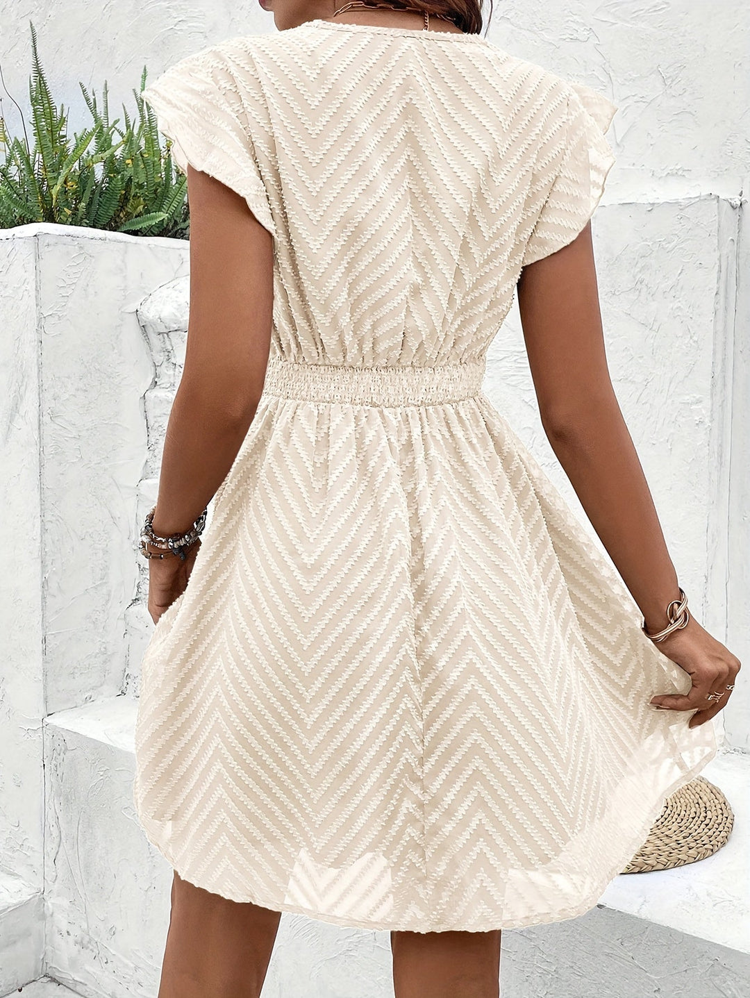 Women’s Elegant Sweetheart Neckline Dress