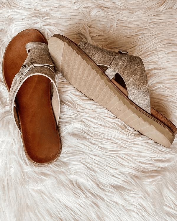 Women's Barefoot Flat Sandals with Toe Ring Strap Back