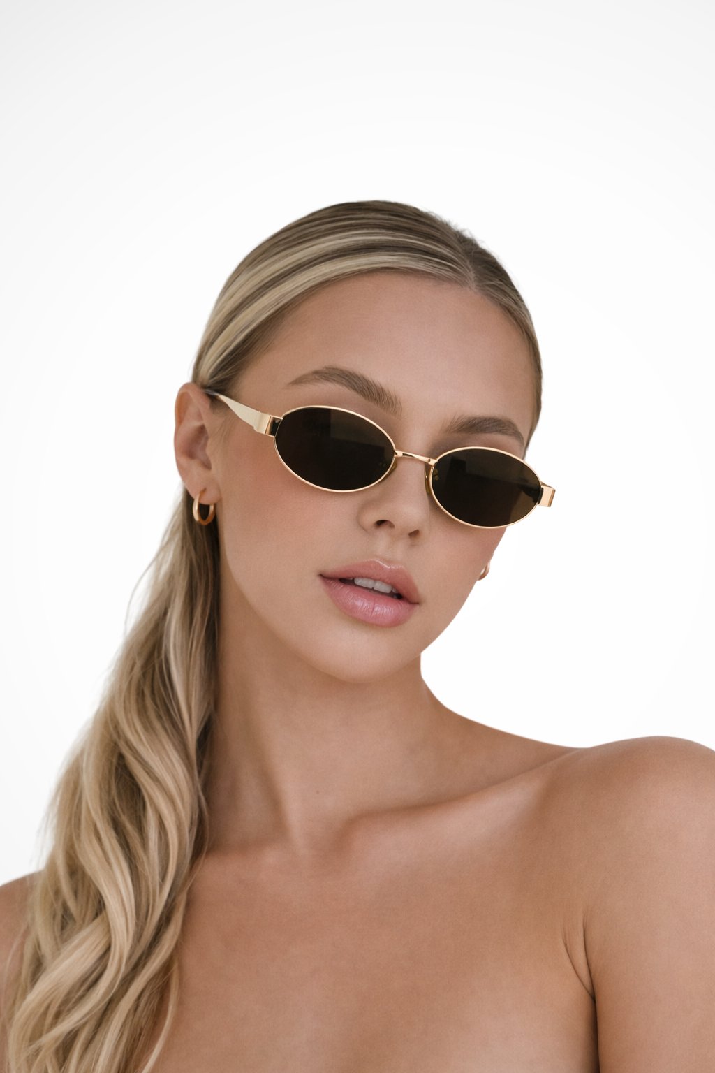 Women's Oval Frame Metal Slim Sunglasses Detail