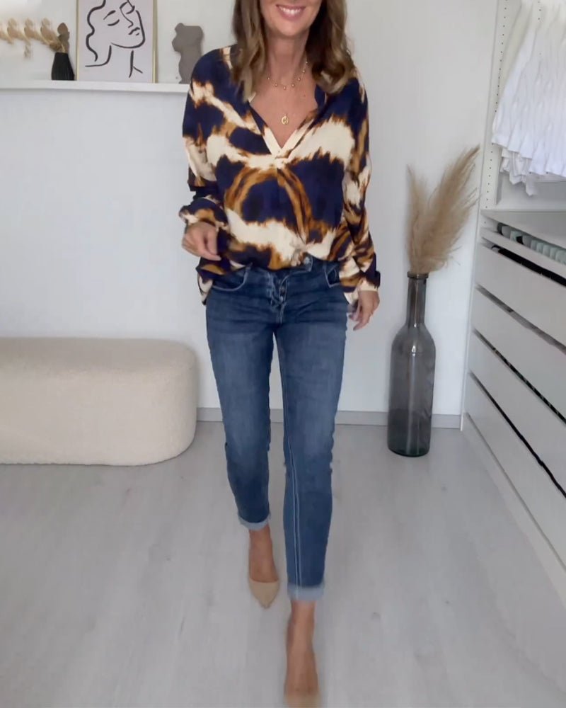 Women's Printed V-Neck Top | Balloon Sleeve Casual Fit Front