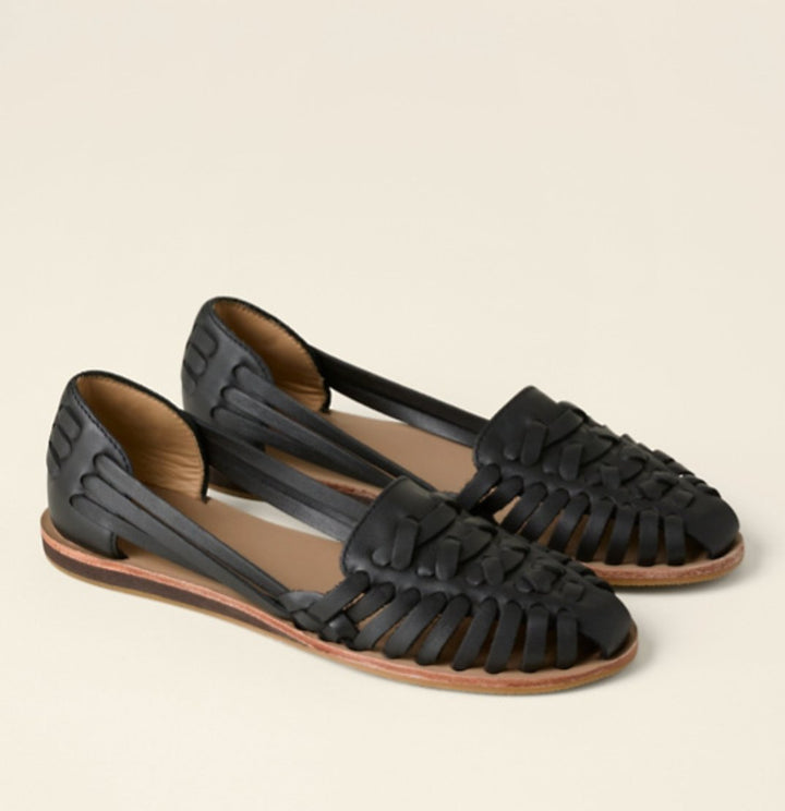 Women's Slip On Flat Woven Sandals Hero