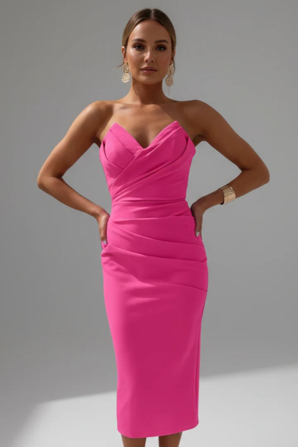 Women's Strapless Sweetheart Ruched Midi Dress | Fitted Bodice Detail View 17