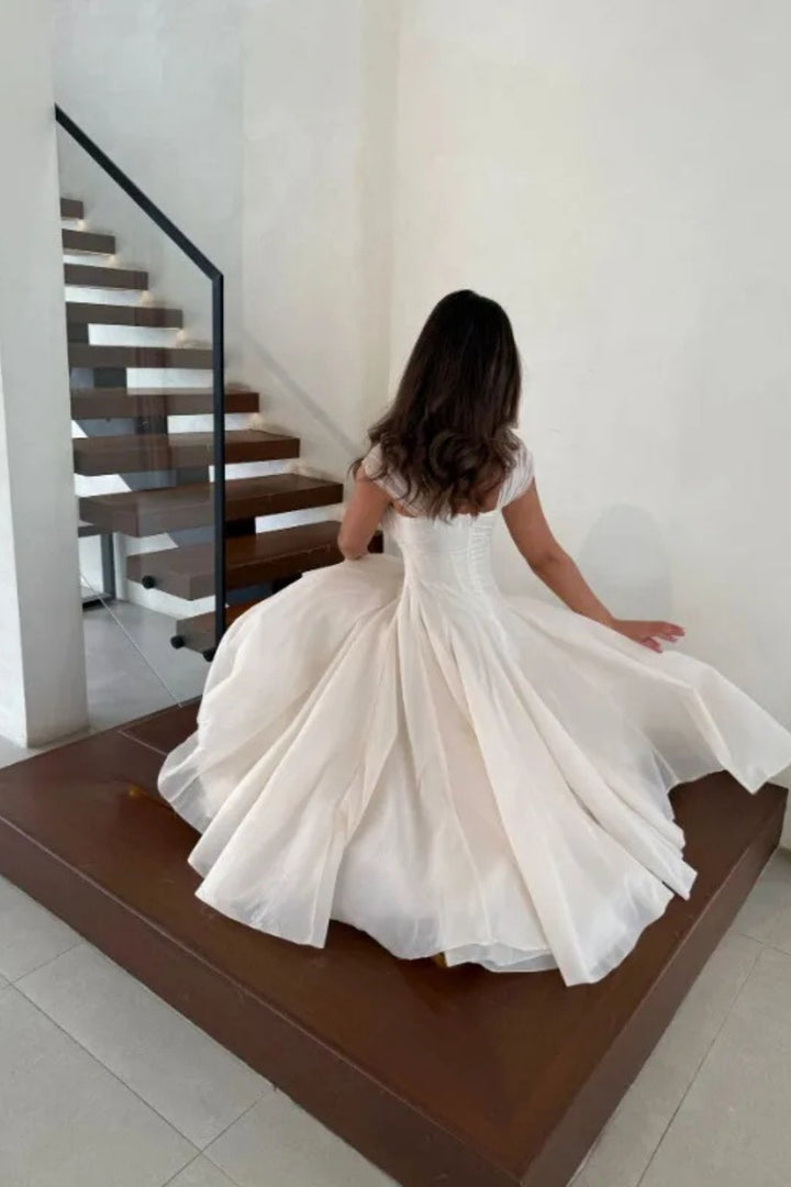 Women's Tulle Wedding Guest Dress | A-Line Midi Sweetheart Bodice Detail