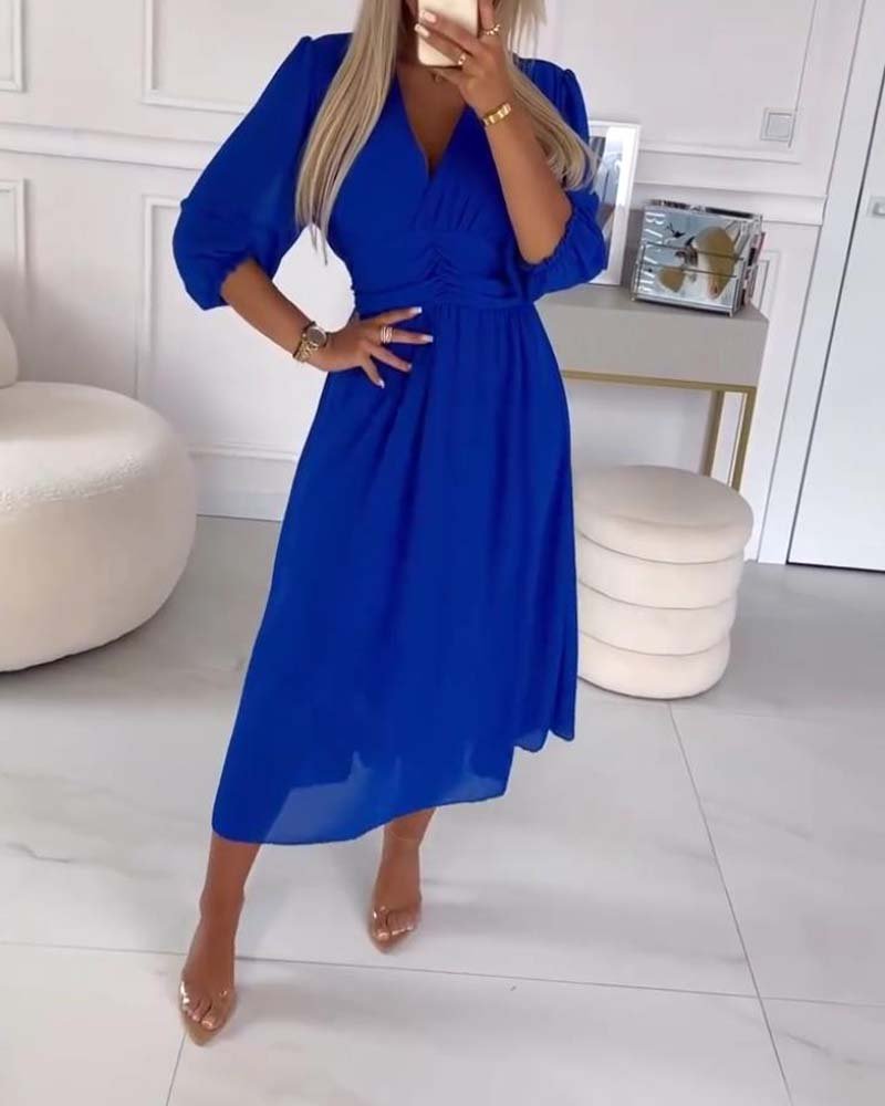 Women's V-Neck Ruched Waist Dress | Solid Colour Flowy Fit Angle